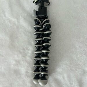 JOBY GorillaPod SLR Zoom Flexible Tripod for DSLR and mirror less cameras